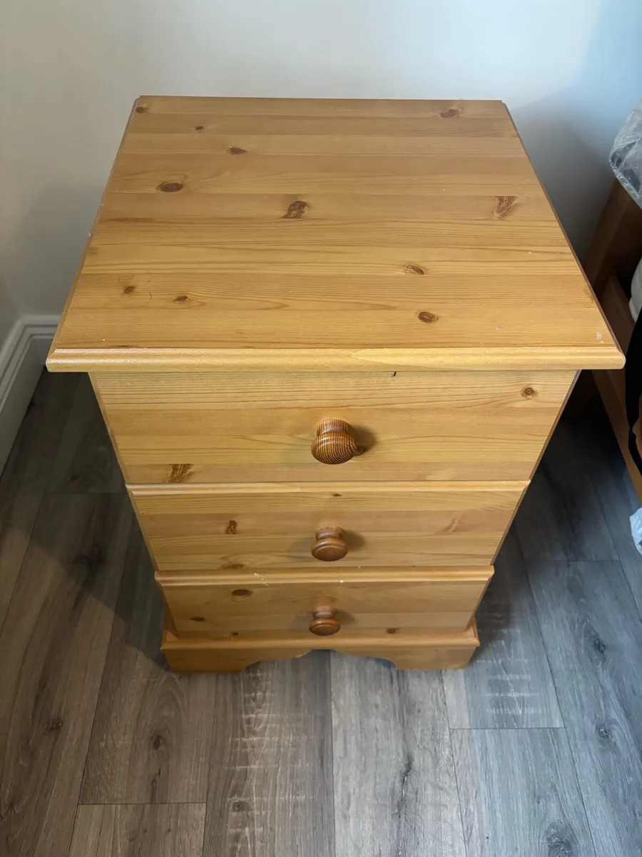 Bedside lockers - Image 2
