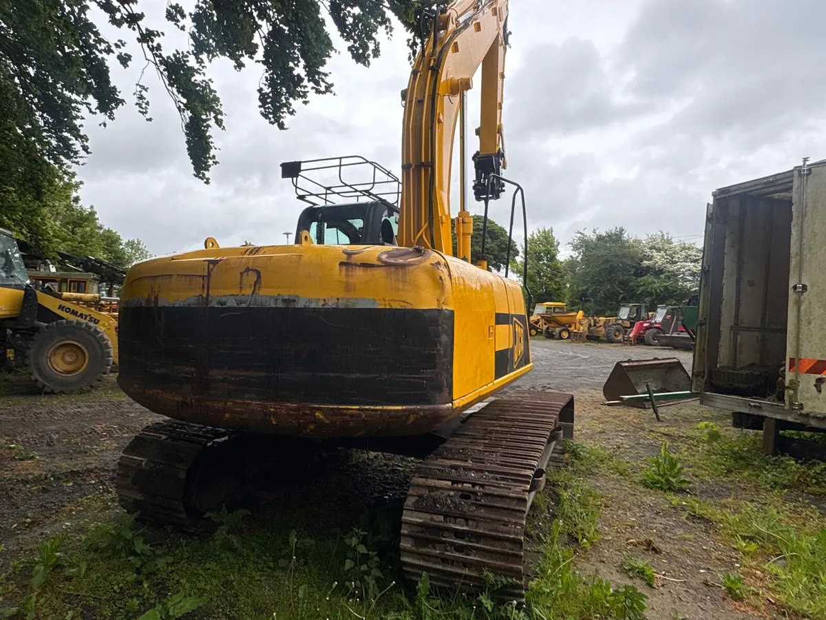 JCB JS200 Excavator - Image 4