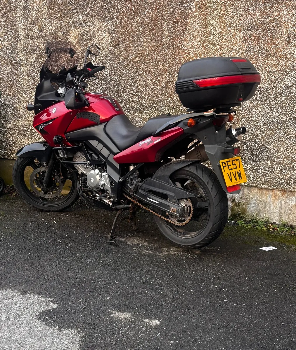 Suzuki V-Strom DL 650, 2008 - Image 2