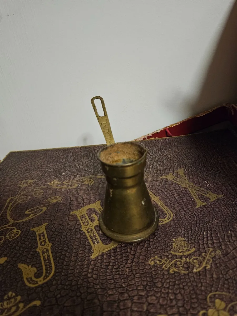Vintage Brass Pot - Image 4