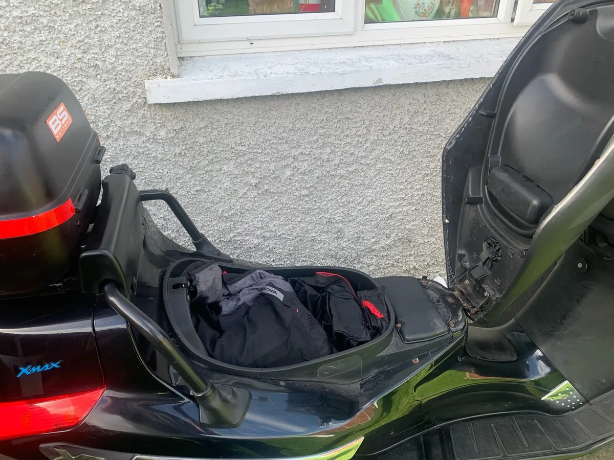 Piaggio xevo 125 xmax - Image 4