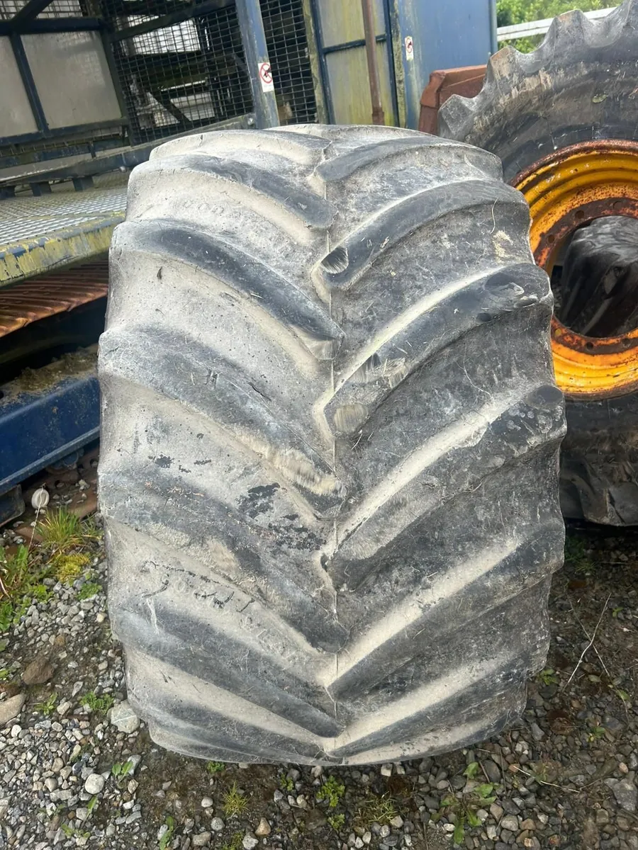Goodyear 750/55R26 tyres - Image 2