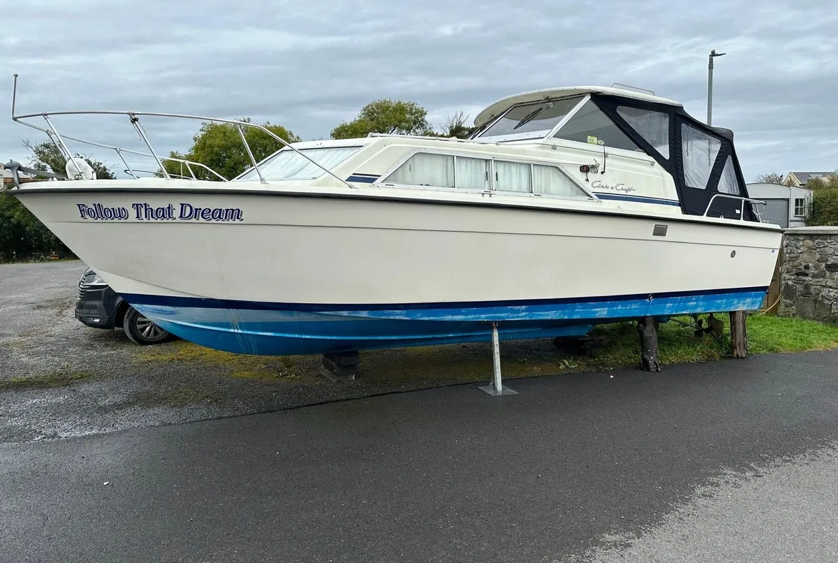 Chris Craft 27’ Motor Boat - Image 2