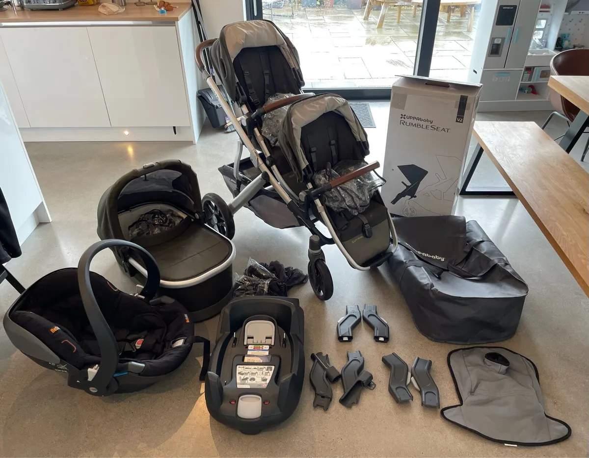 Uppababy Vista V2 Hazel Bundle (incl rumble seat) - Image 1