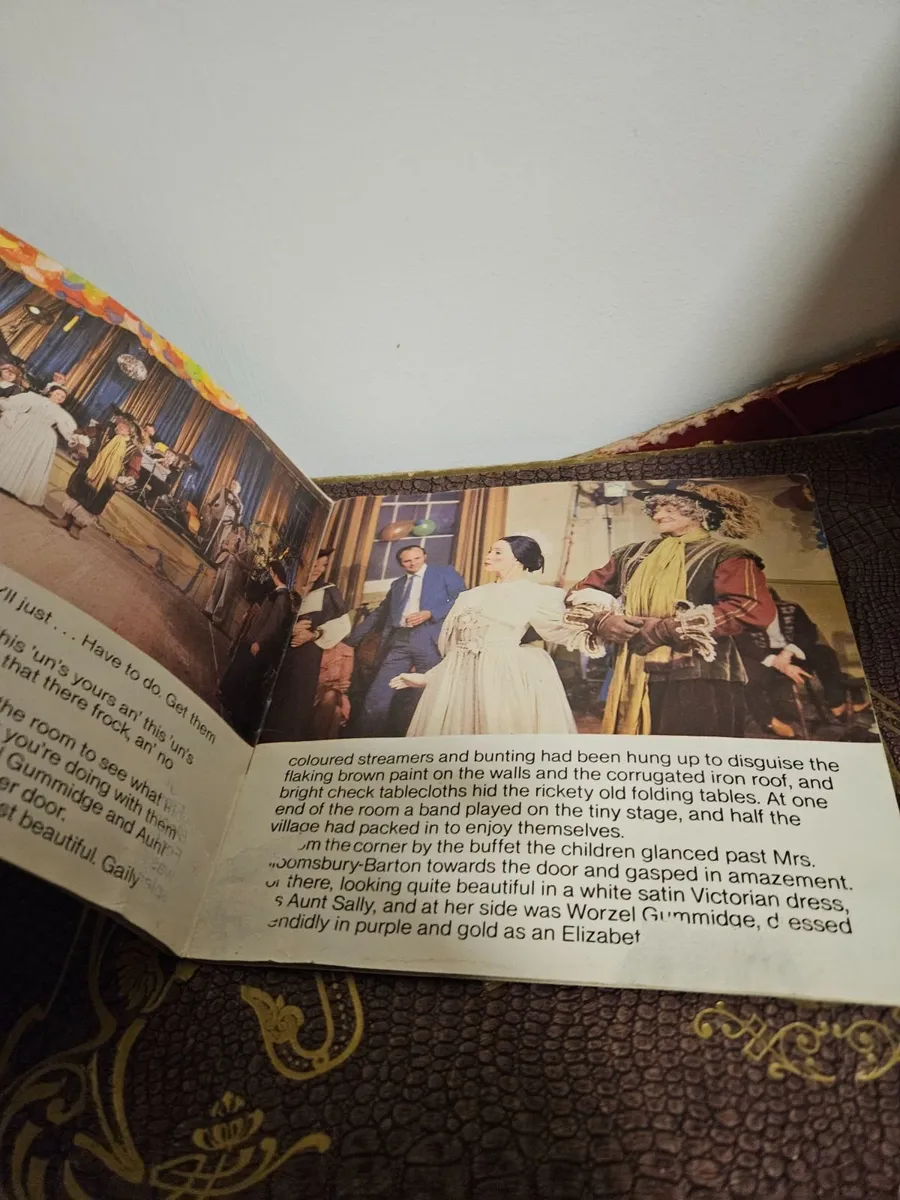 Vintage Worzel Gummidage Book - Image 4