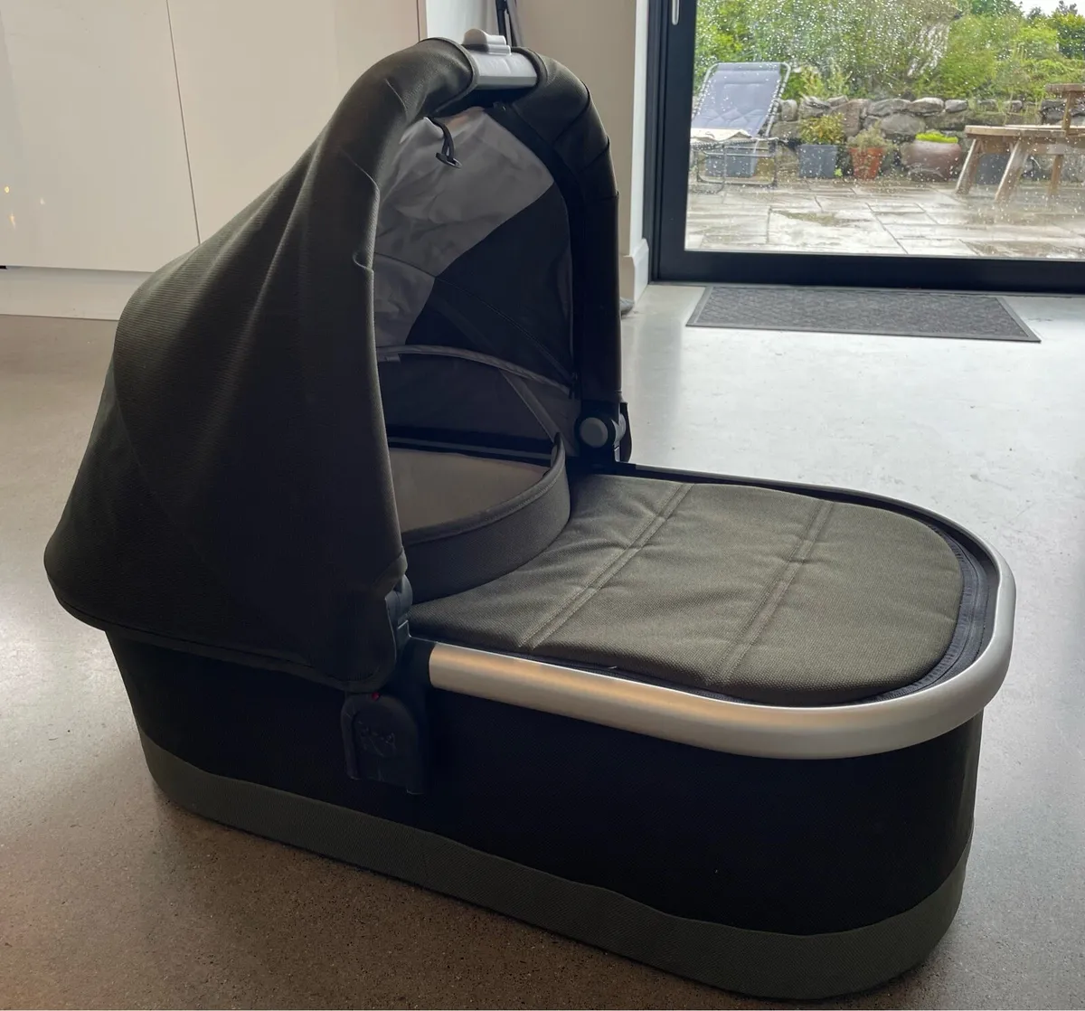 Uppababy Vista V2 Hazel Bundle (incl rumble seat) - Image 3