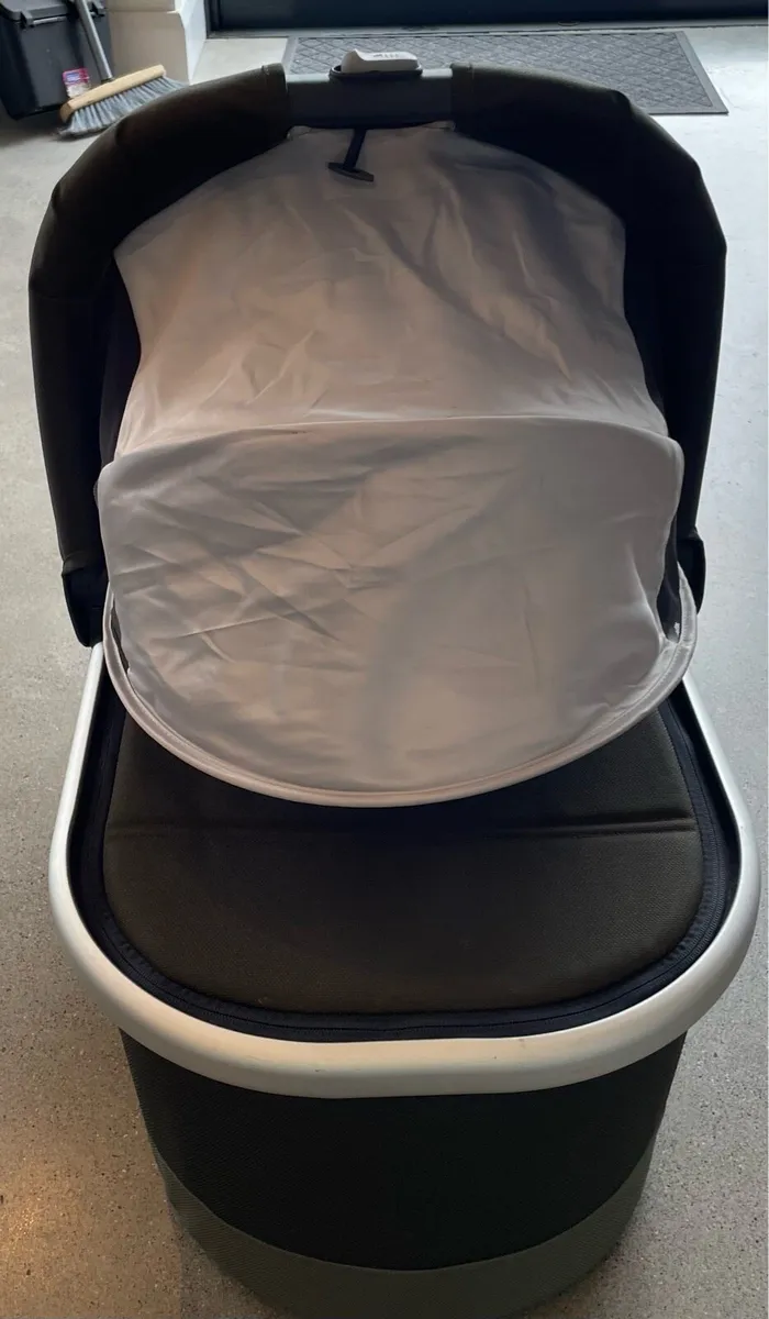 Uppababy Vista V2 Hazel Bundle (incl rumble seat) - Image 4