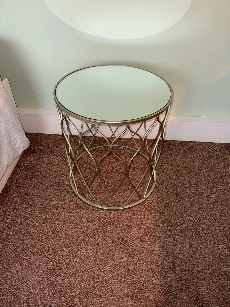 Coffee table - Image 1