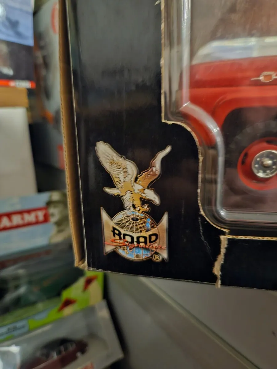 Corgi Road Signature Ford Pickup 1.18 - Image 2