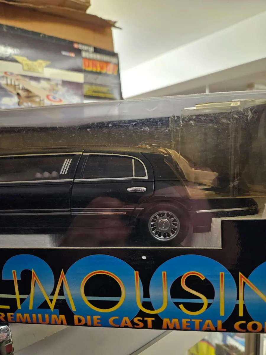 Corgi Sunstar Cadillac 1.18 - Image 3