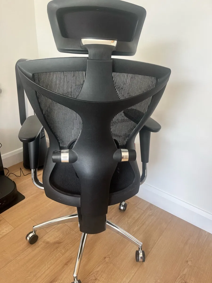 Ergonomic office chair - Image 3