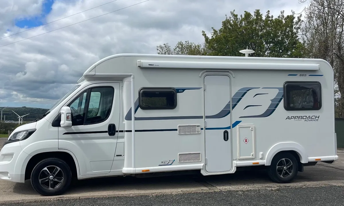 motorhome - Image 1