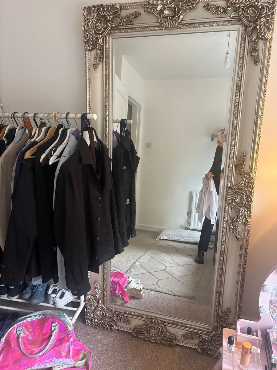Mirror - Image 1
