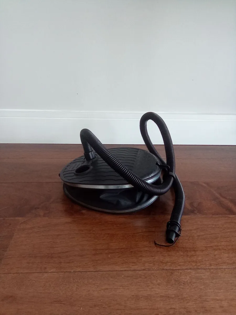 Quechua  Camping Foot Pump - Image 2