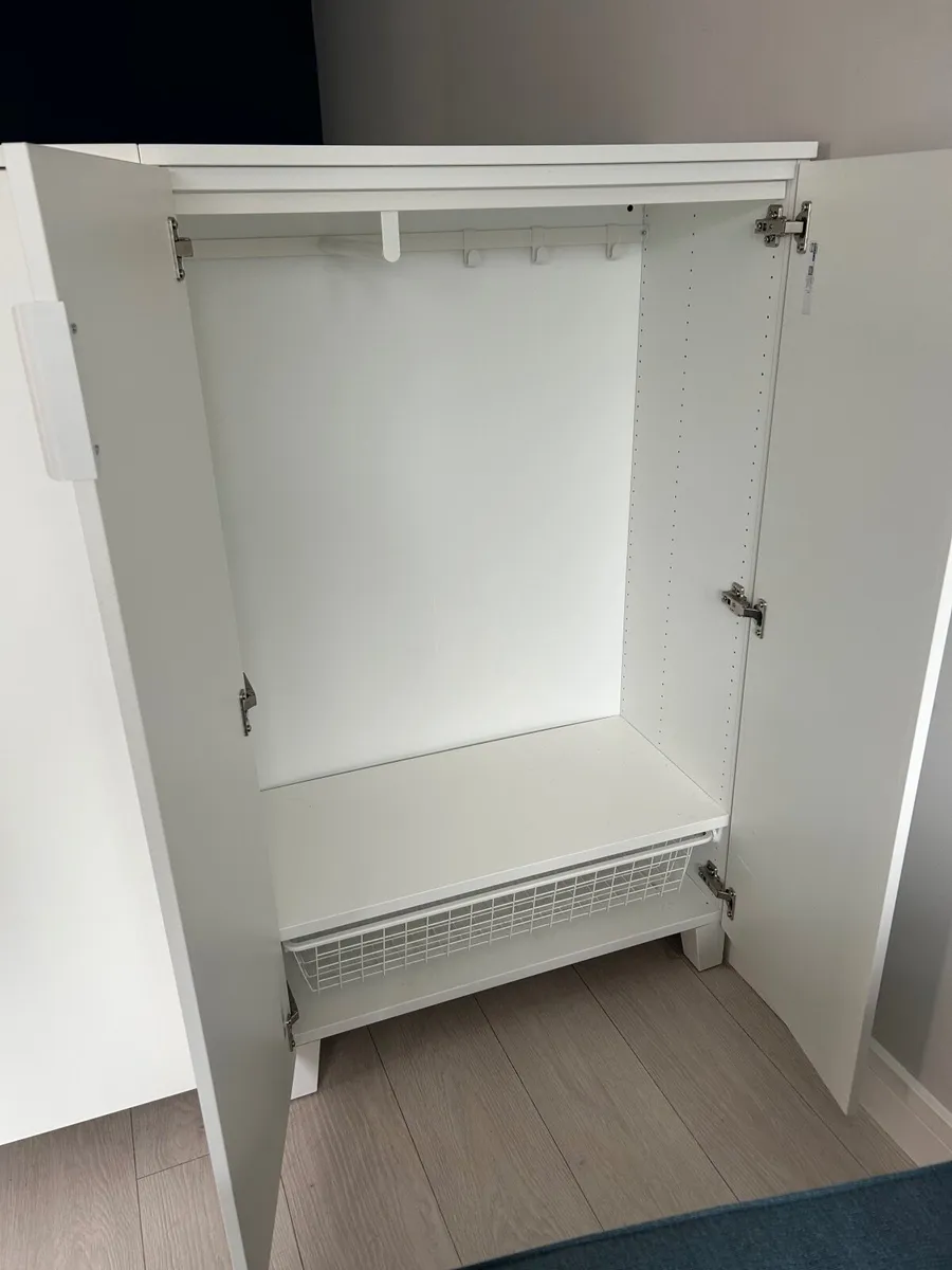 Wardrobes - Image 4
