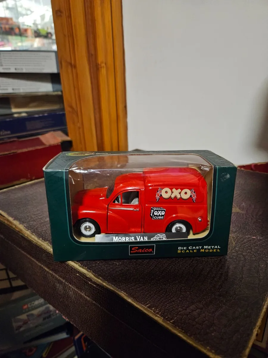 Corgi Saico Morris Minor OXO Van - Image 1