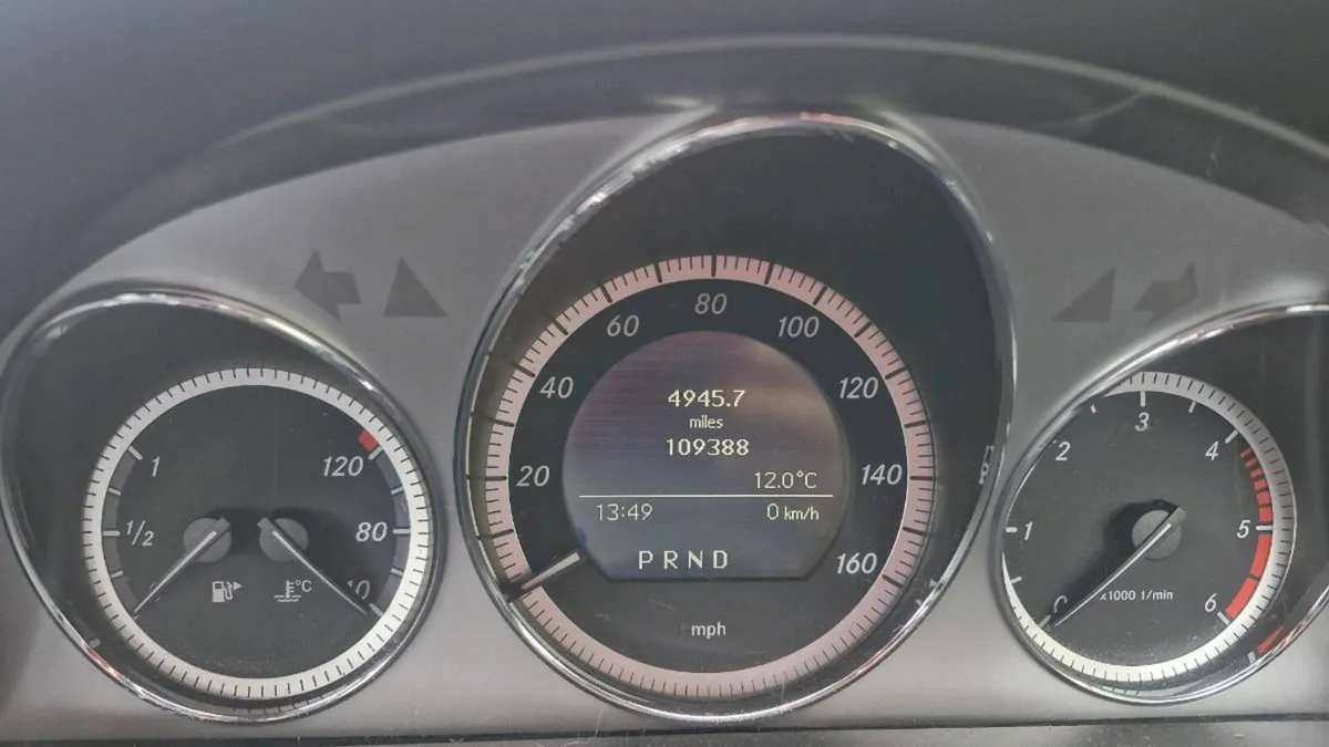 Mercedes  c200 amg - Image 4