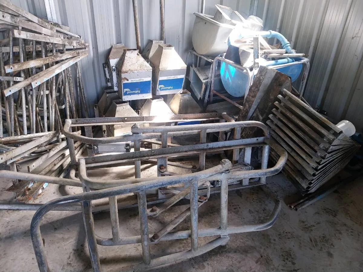 Milking parlour - Image 1