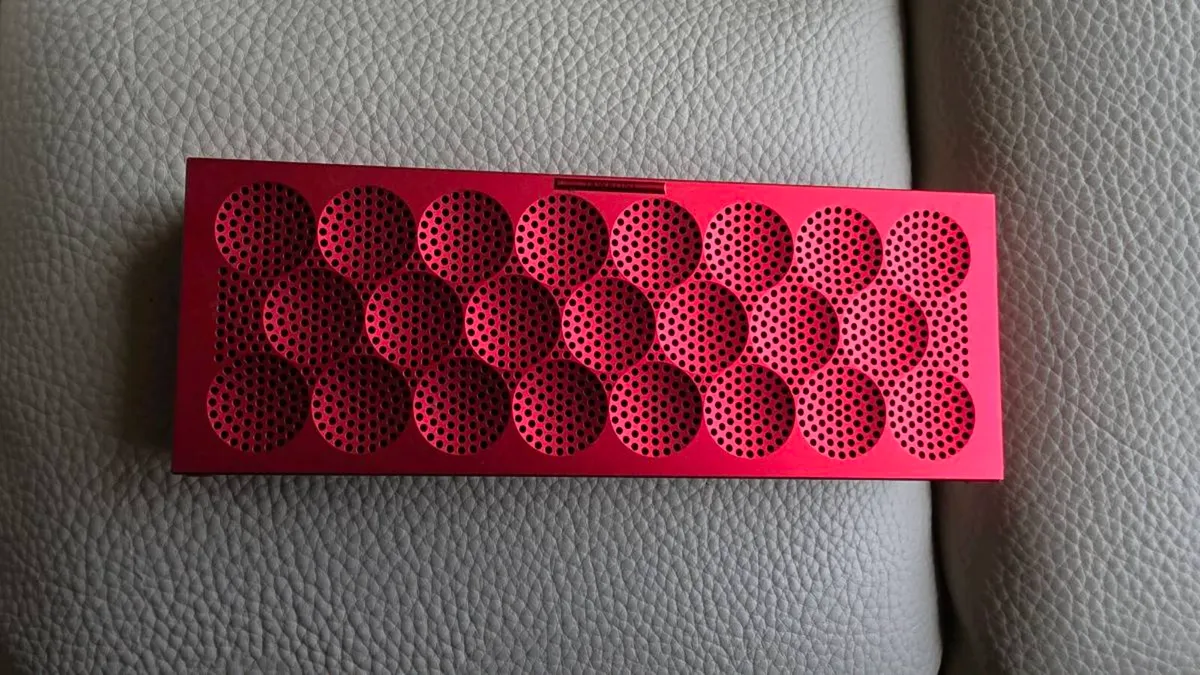 Jawbone mini jambox speaker bluetooth - Image 1