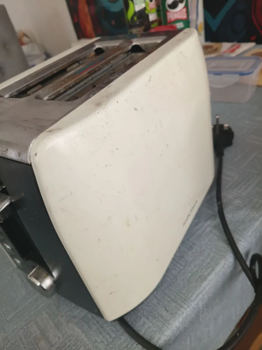 Toaster - Image 3