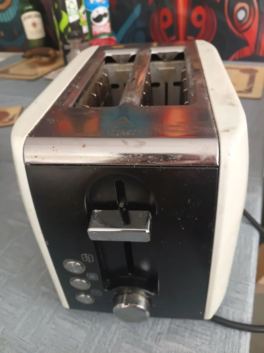 Toaster - Image 4