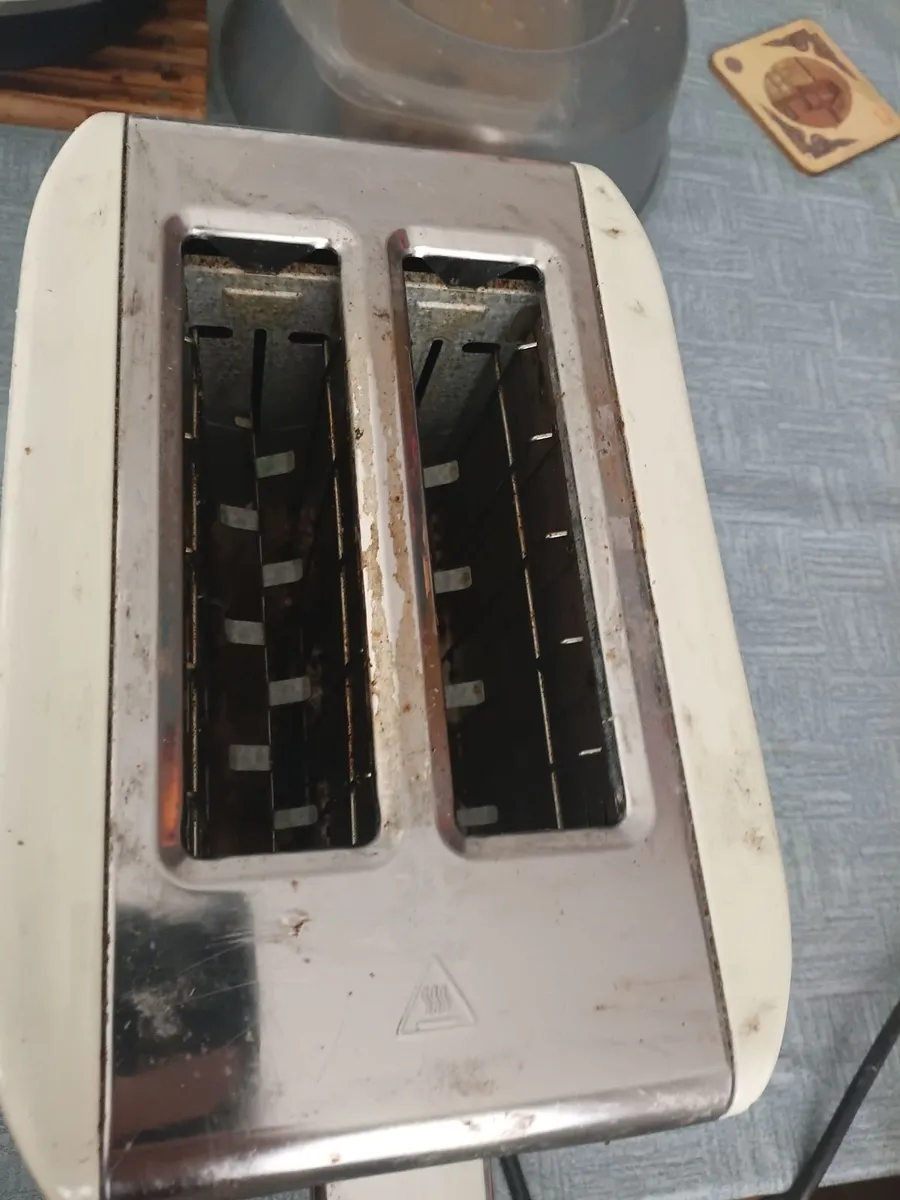 Toaster - Image 2