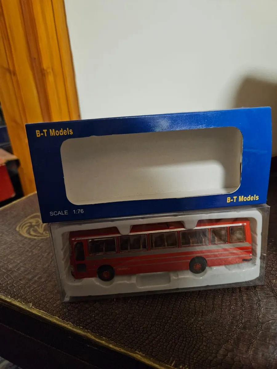 Corgi BT Model Bus - Image 1
