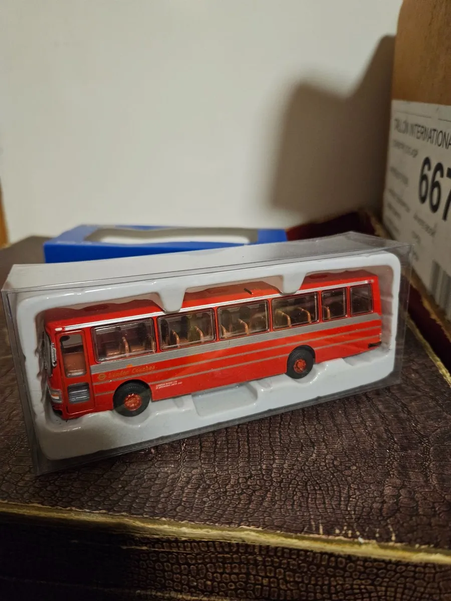 Corgi BT Model Bus - Image 2