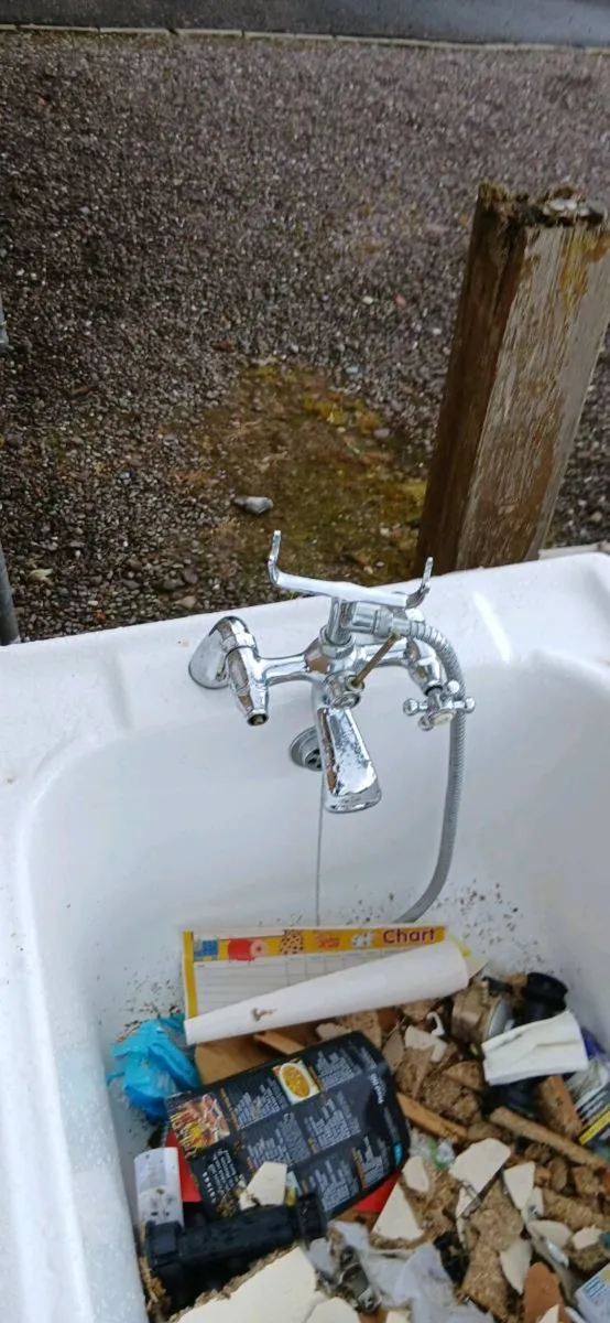 Bath, sink and toilet - Image 2