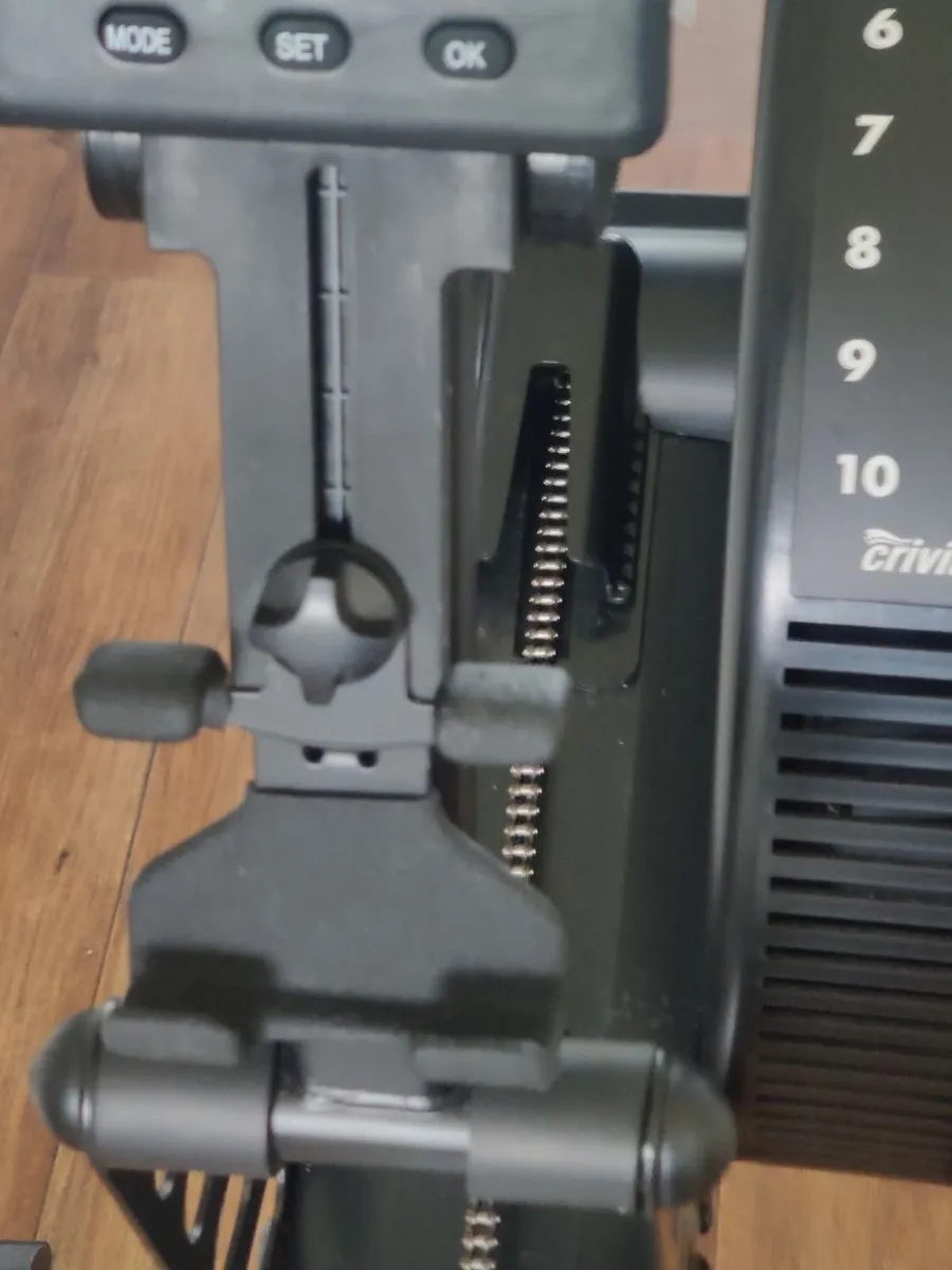Rowing Machine - Image 4
