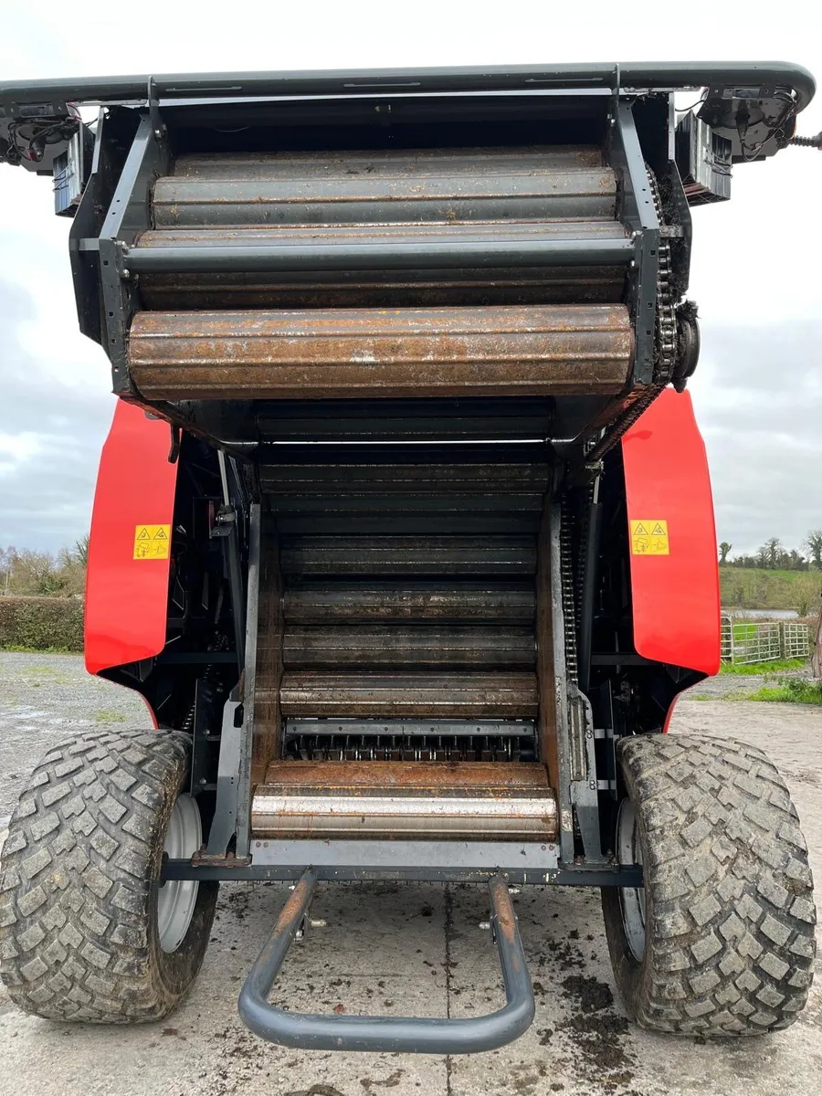Kuhn FB3130 Baler - Image 3