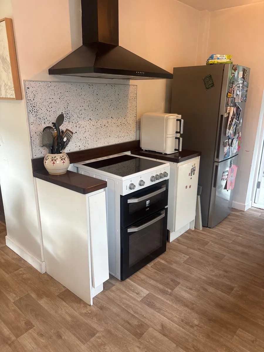 Kitchen - Image 3