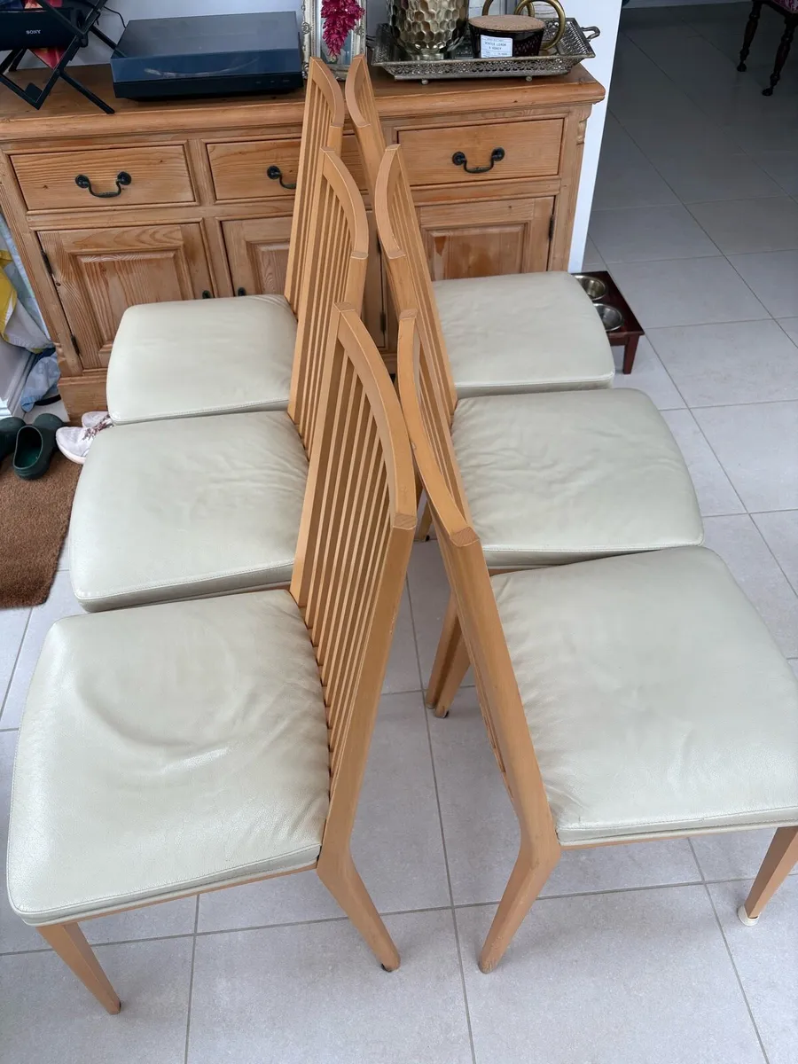 6 kitchen chairs. Genuine oak and leather. - Image 2
