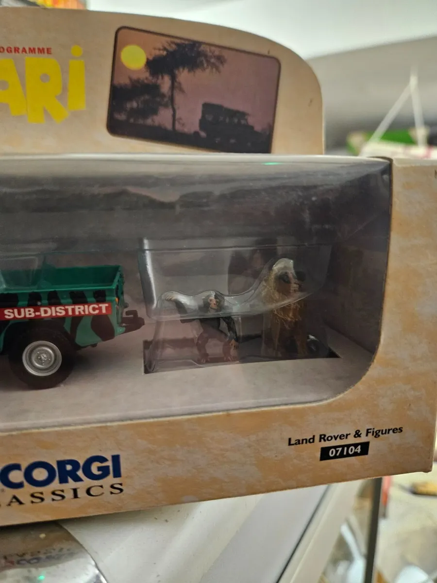 Corgi Daktari Landrover - Image 3