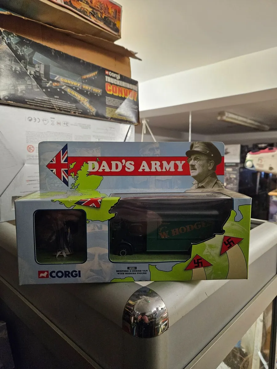 Corgi Dads Army Truck - Image 3