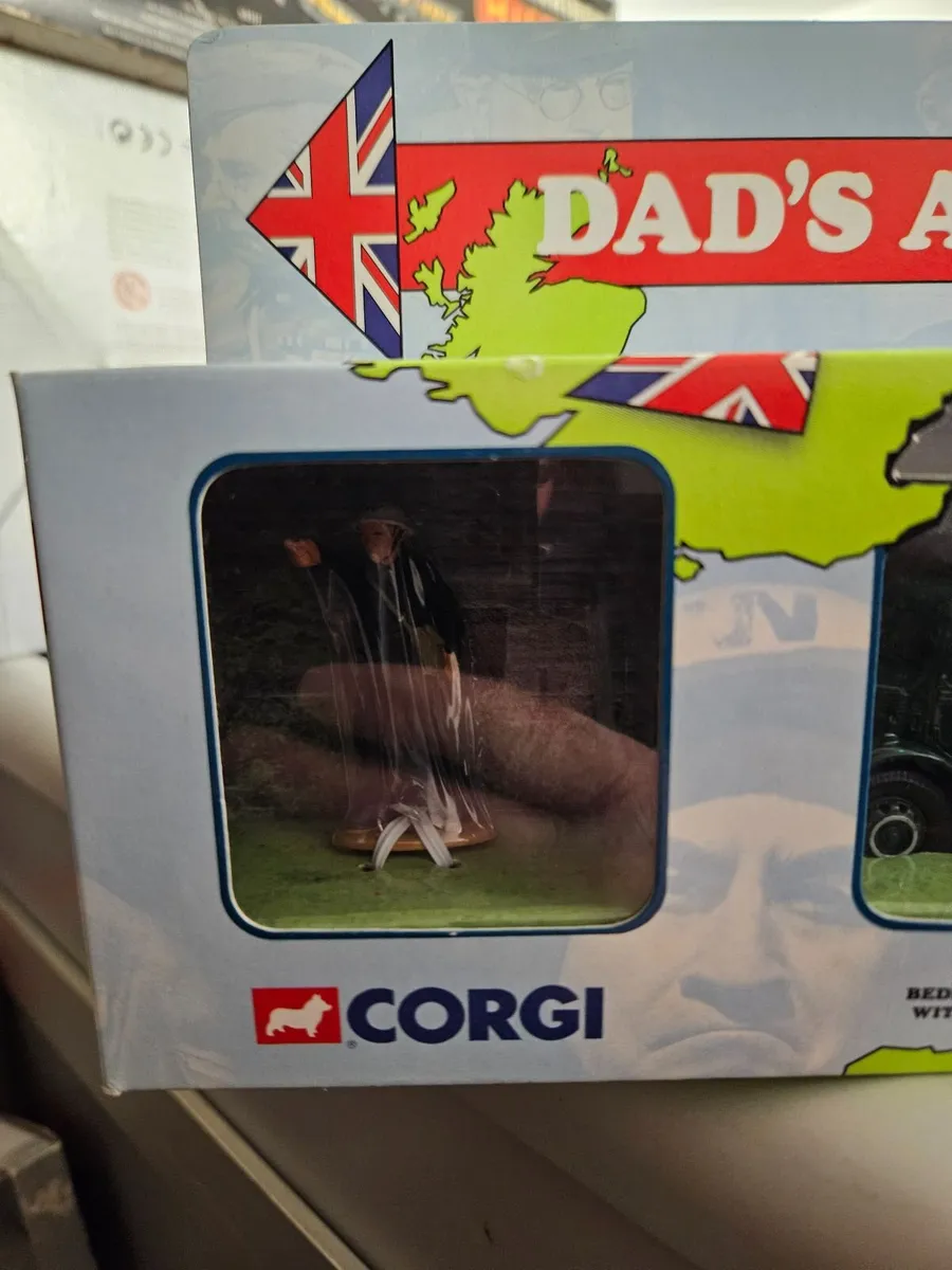 Corgi Dads Army Truck - Image 2