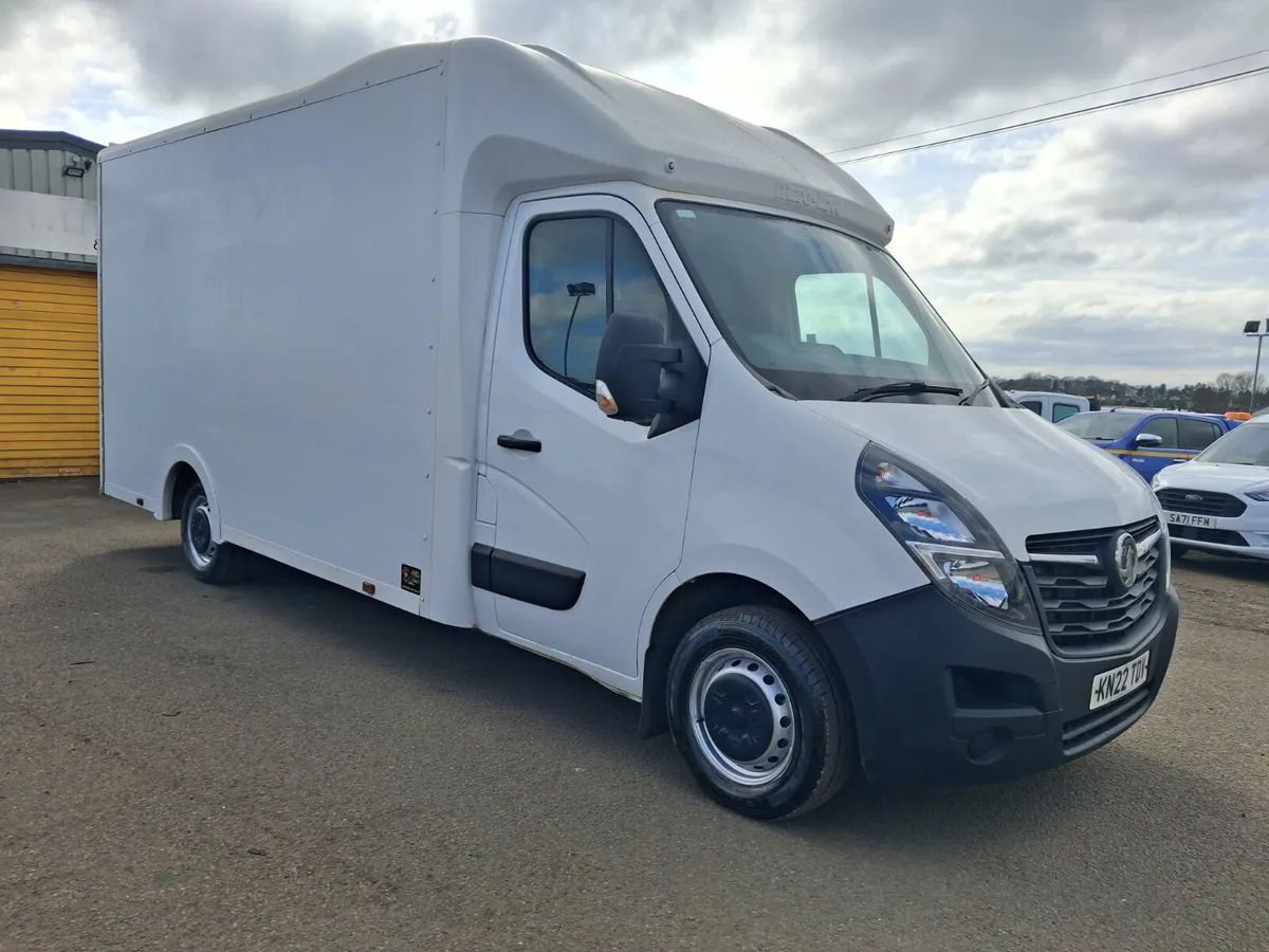 2022 Vauxhall Movano Low Loader Van - Image 2