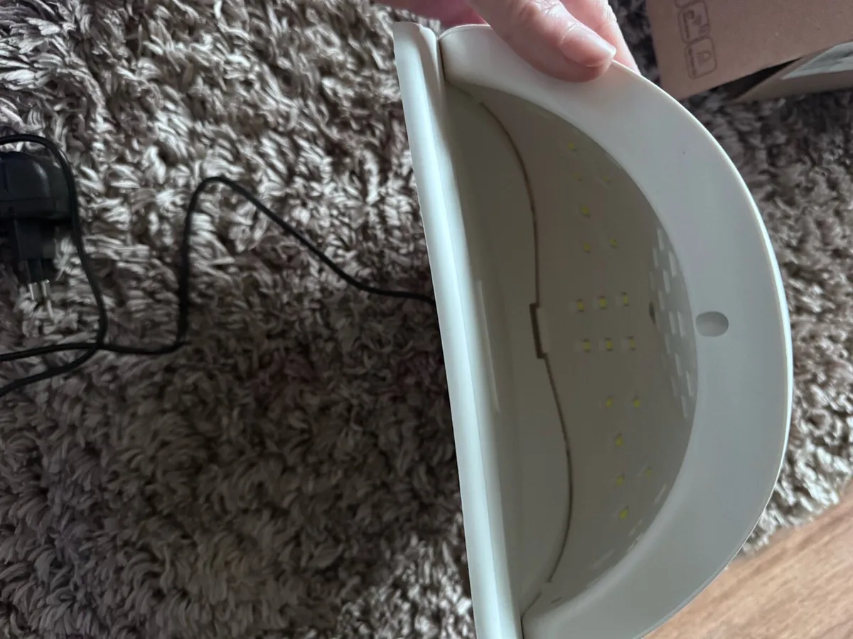 Uv Lamp for Nails - Image 3