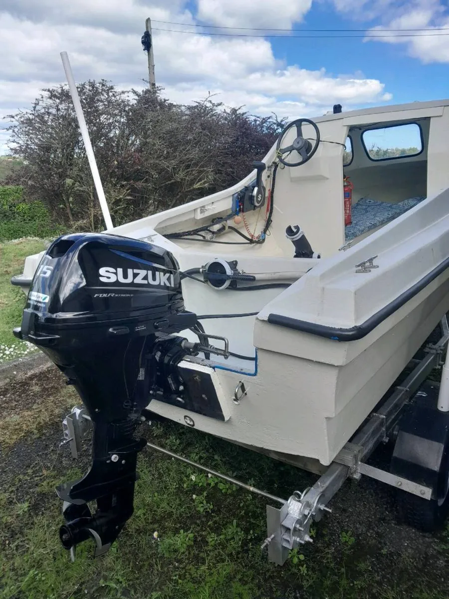 Fishing boat - Image 2