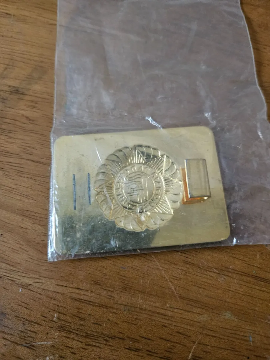 Irish Army Defence Forces Belt Buckle - Image 2