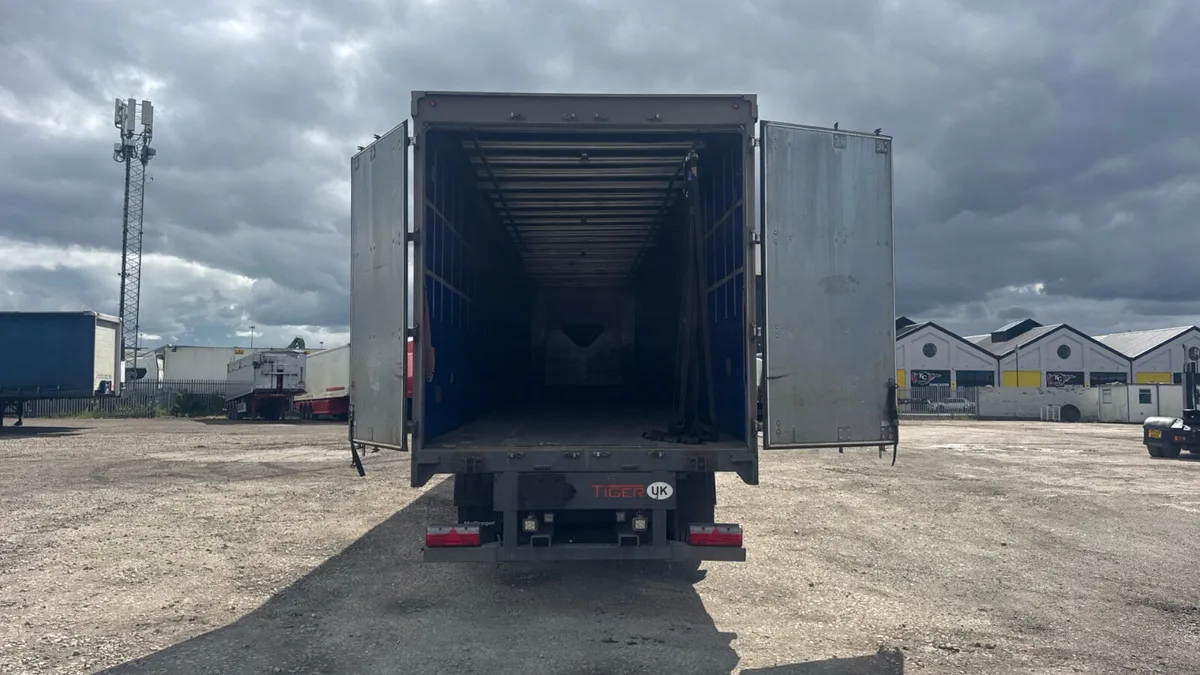 2020 Curtainsider 13.6 Moffet brackets Tested - Image 4