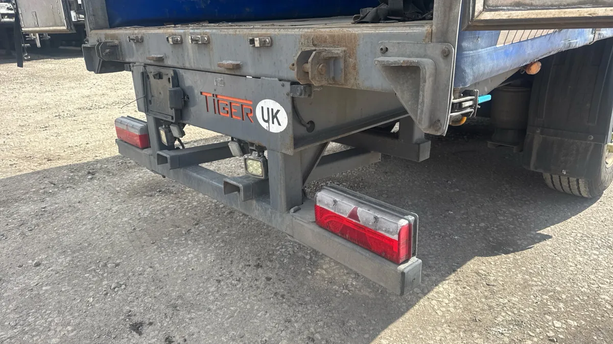 2020 Curtainsider 13.6 Moffet brackets Tested - Image 2