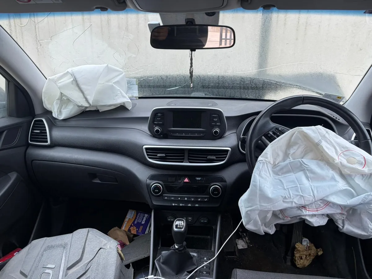 2020 Hyundai Tucson parts - Image 3