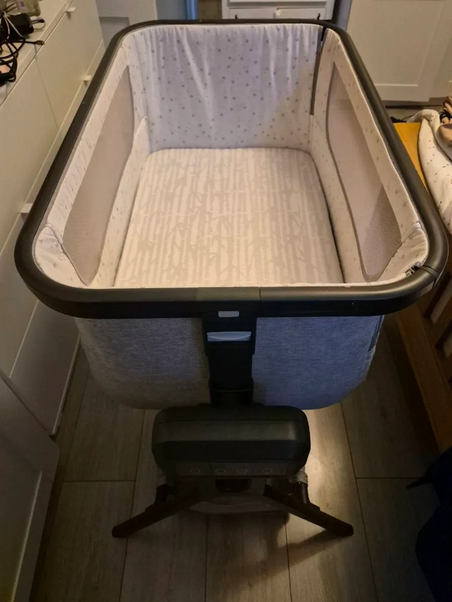 Baby Cot FREE - Image 1