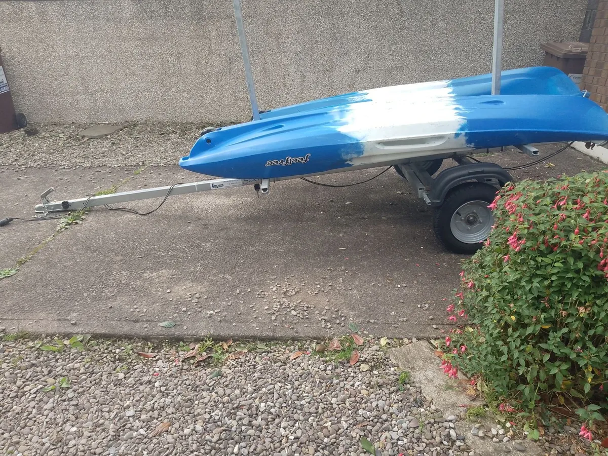 Kayaks and trailer - Image 2