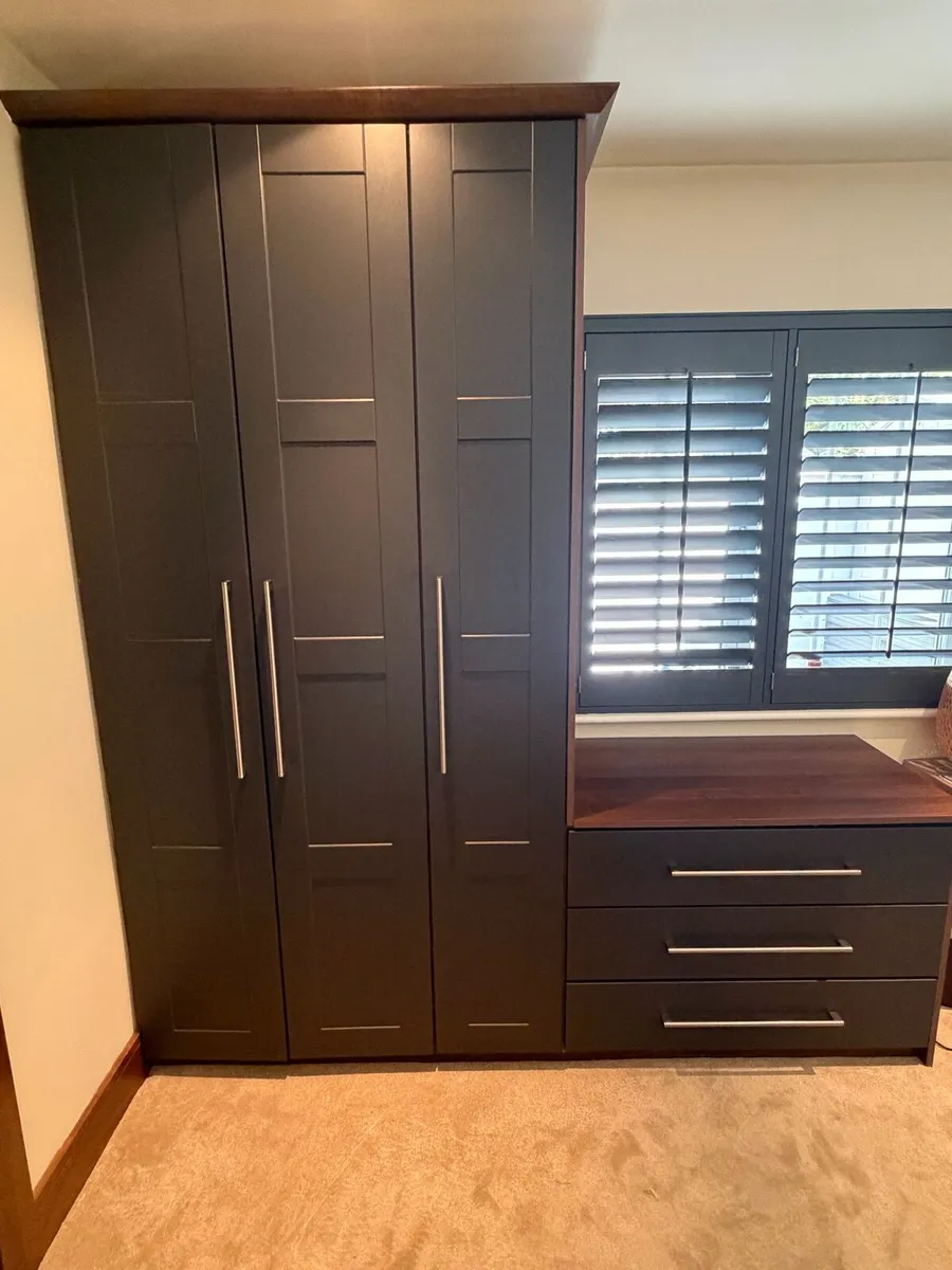 Wardrobe - Image 2