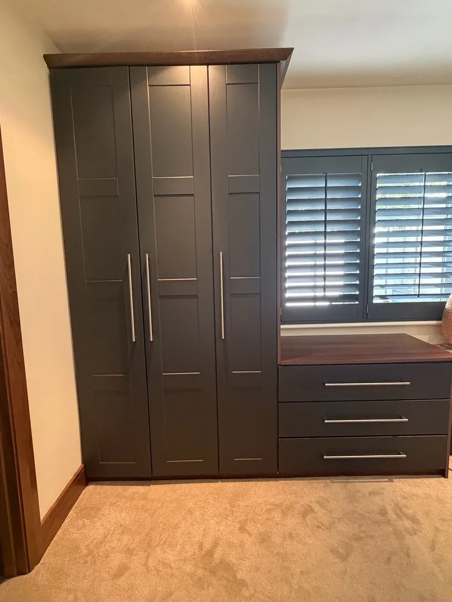 Wardrobe - Image 4