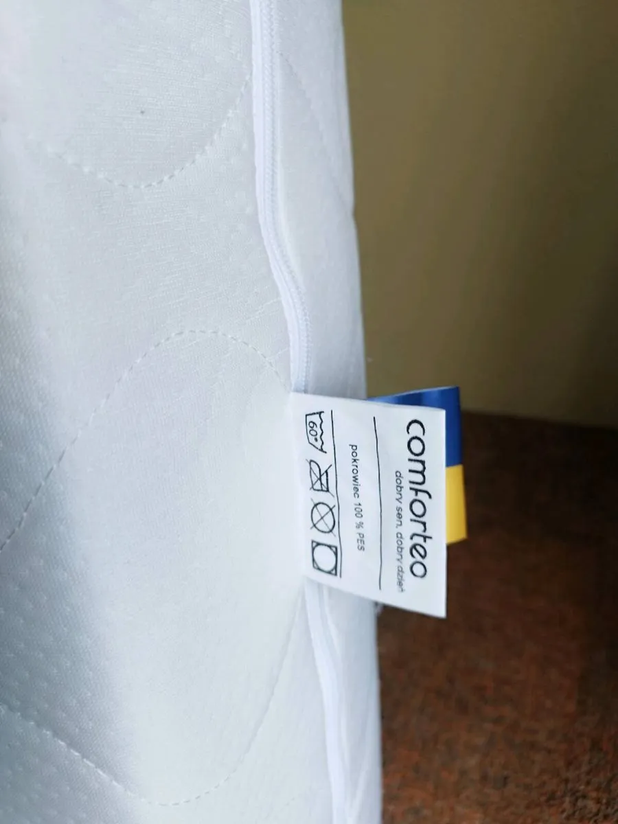 2 SINGLE MEMORY FOAM MATTRESSES - Image 2