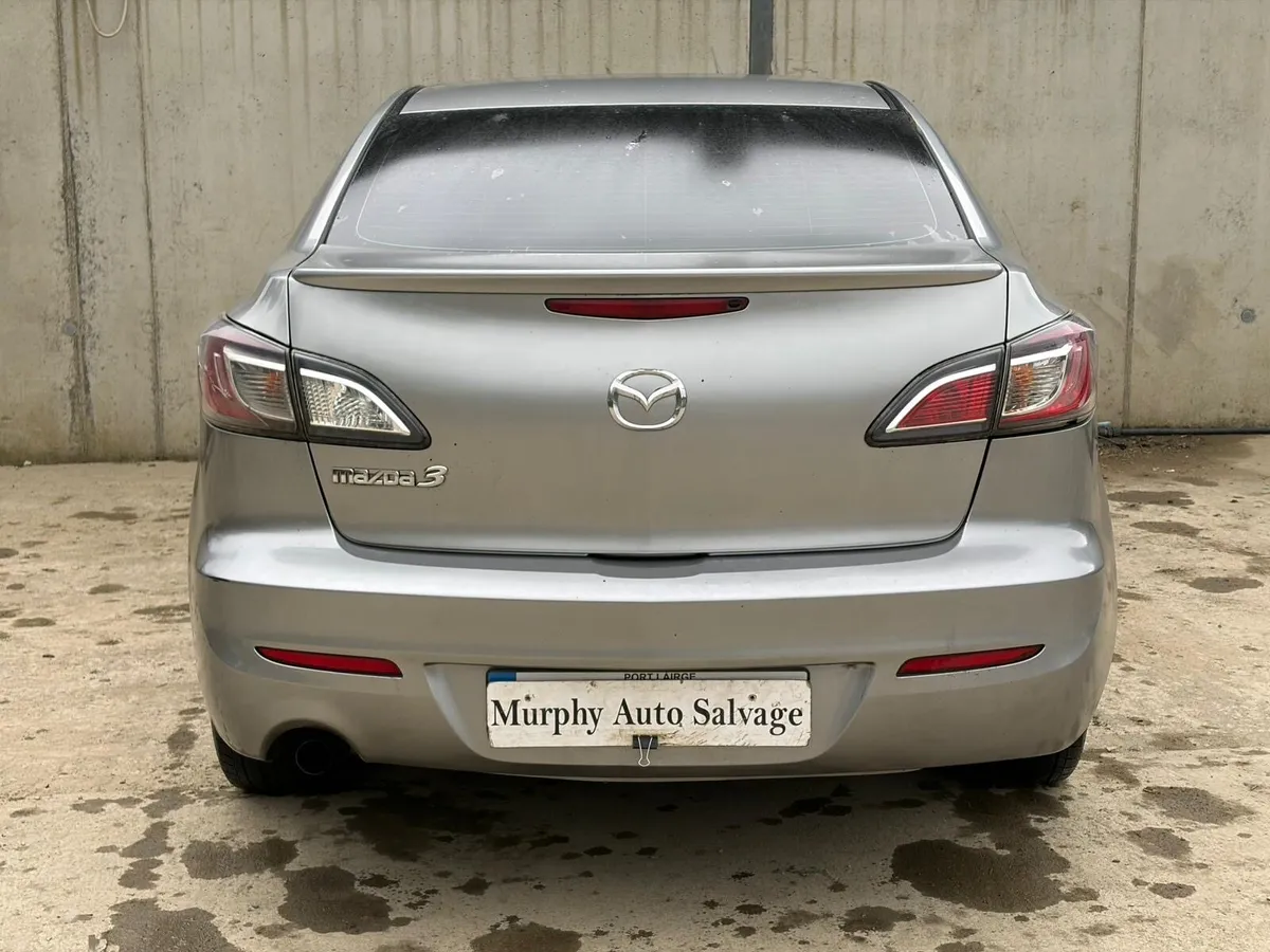 2012 Mazda 3 for parts - Image 4