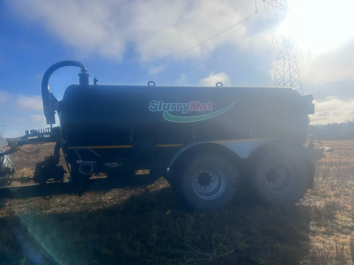 Slurrykat 3000 gallon tanker - Image 2